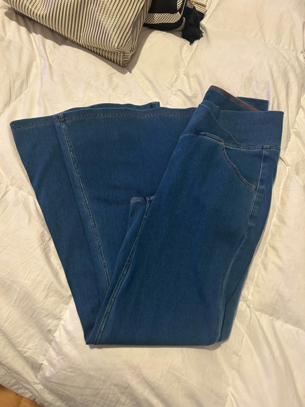 HALARA Deep Blue Flare Jeans